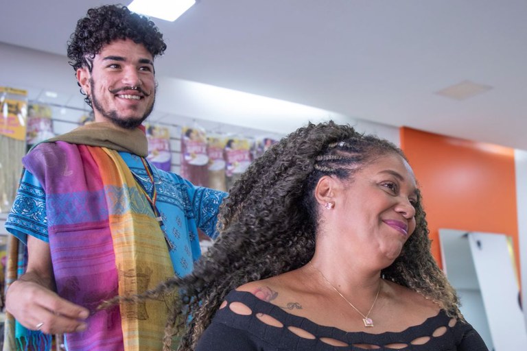 Lucro dos pequenos negócios atinge recorde em 2024, aponta FGV