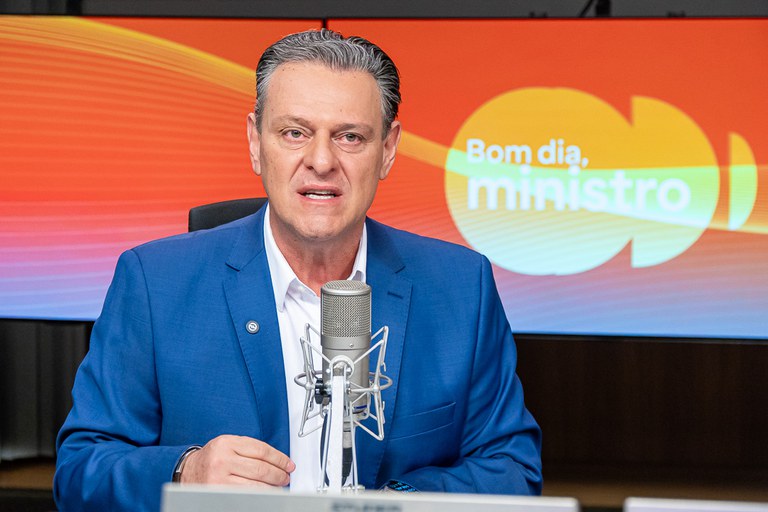 Fávaro no Bom Dia.jpg