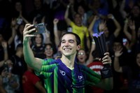 Soberano em Foz do Iguaçu, Calderano conquista o quarto título em cinco finais em 2025