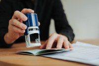 Governo agiliza emissão de certidão positiva de brasileiros naturalizados