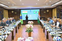 Brasil e Índia dialogam sobre oportunidades de cooperação em Defesa