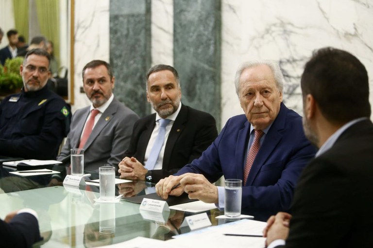 Governo do Brasil enviará peritos ao Rio de Janeiro em apoio às forças estaduais de segurança