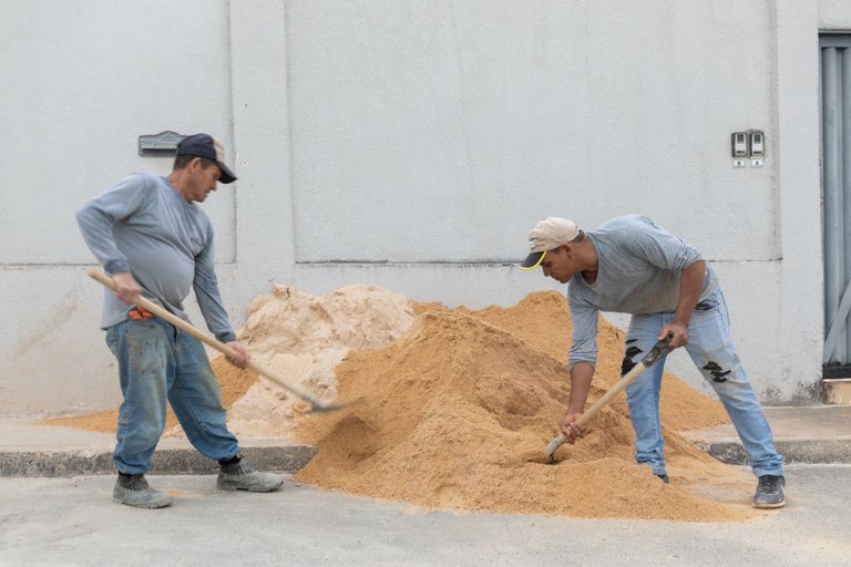 Desemprego cai para 5,4% no trimestre até outubro, o menor já registrado na série histórica