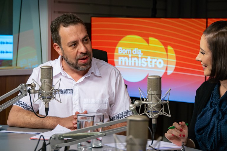 Boulos reafirma compromisso com regulação de aplicativos de entrega: “Precisamos e vamos equilibrar essa balança”