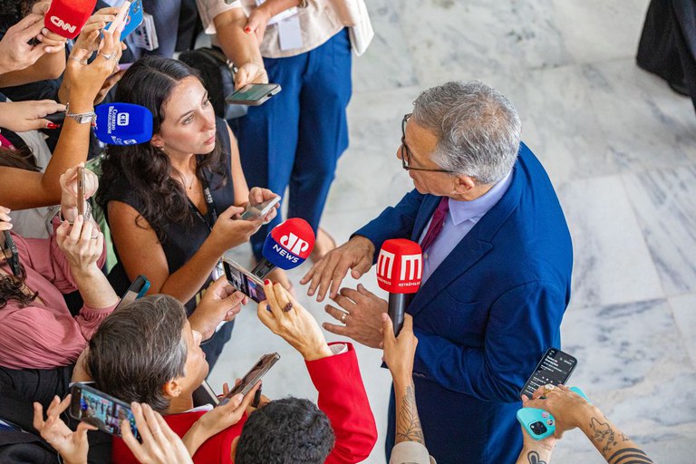 Governo do Brasil enviará 40 toneladas de insumos para garantir hemodiálise de cerca de 16 mil pacientes na Venezuela