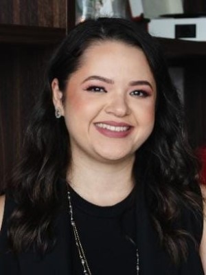 Caroline Lima Veloso