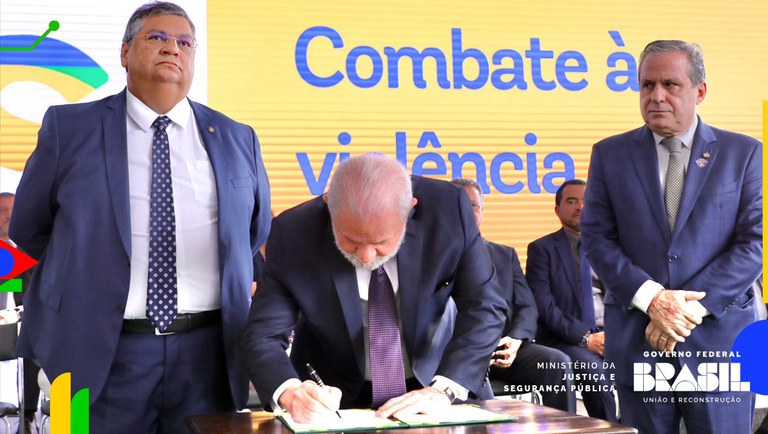 Lula e Dino decreto de armas