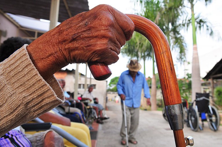 pessoa idosa imposto de renda