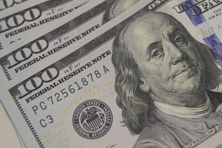 AGU não censurou cotação de dólar do Google