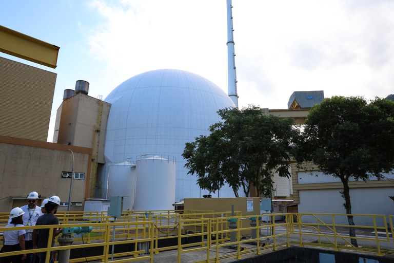 Brasil não vende urânio para uso bélico