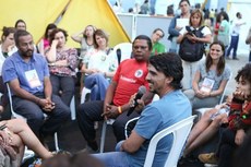 Oficina debate modelo de comercialização de alimentos com apoio da comunidade