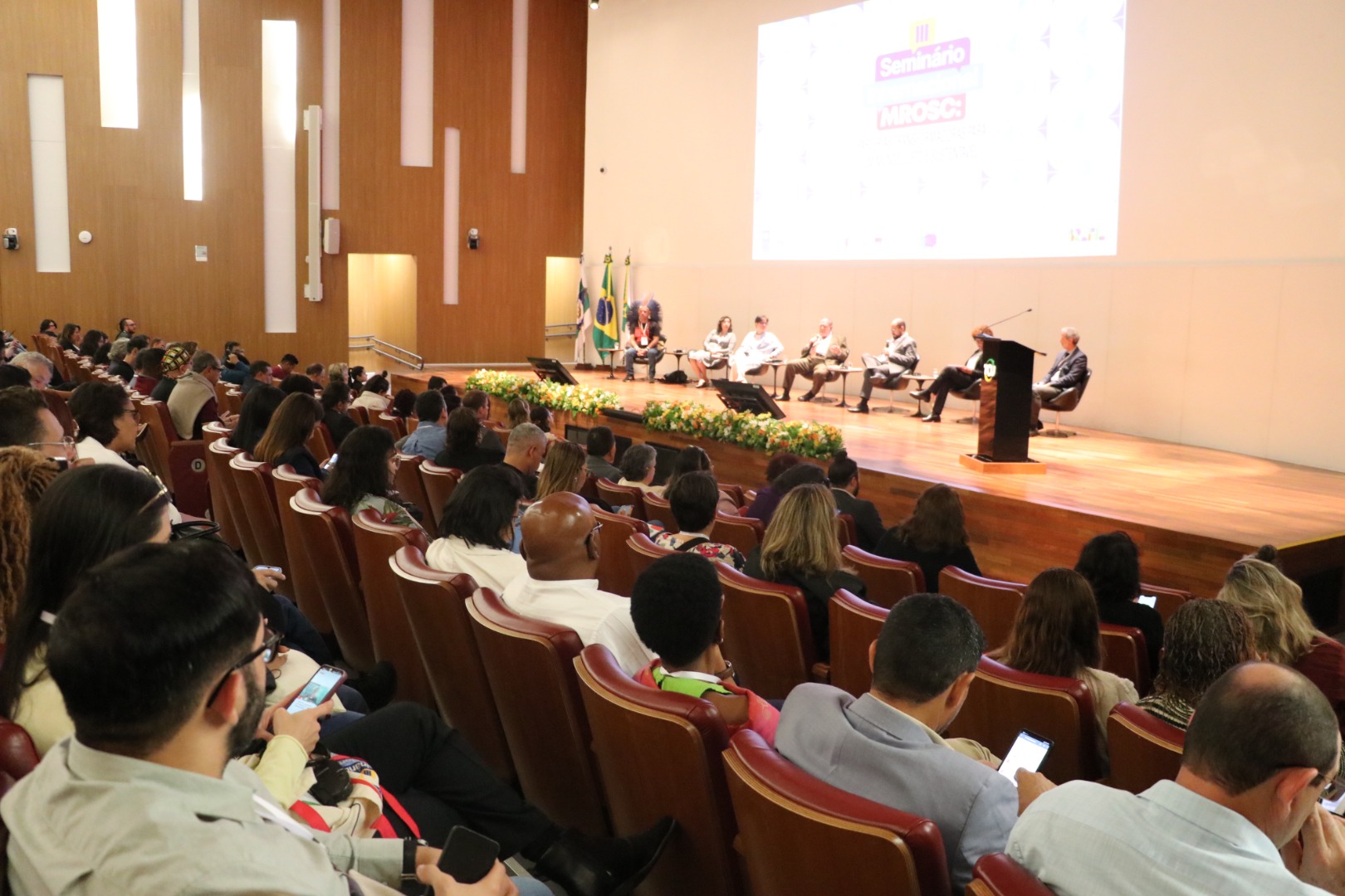 Mesa 03 - A importância da cooperação internacional no fortalecimento da sociedade civil