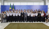 Presidente Bolsonaro e Ministro Pedro Sousa recebem Oficiais da Polícia Militar do DF