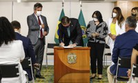 Presidente Bolsonaro sanciona programa contra a violência doméstica