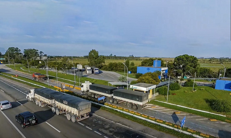 CAMINHÃO.jpg