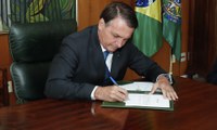 Presidente Bolsonaro edita decreto com programação orçamentária e financeira para 2021