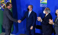 Presidente Bolsonaro lança programa Gigantes do Asfalto