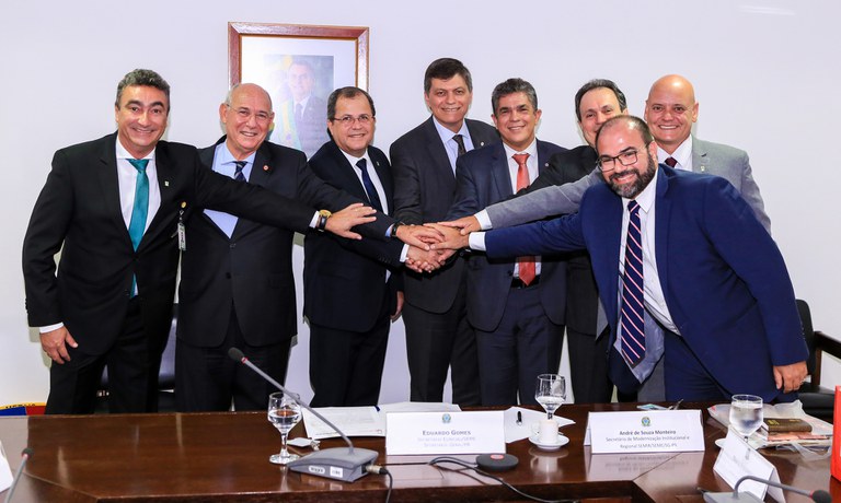 SG-ASCOM-33-1 (Imagem original).jpg