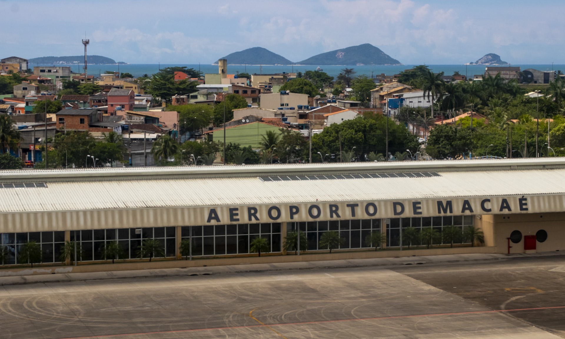 A sanção homenageia fundador do campo de pouso que viria a se transformar no aeroporto da cidade
