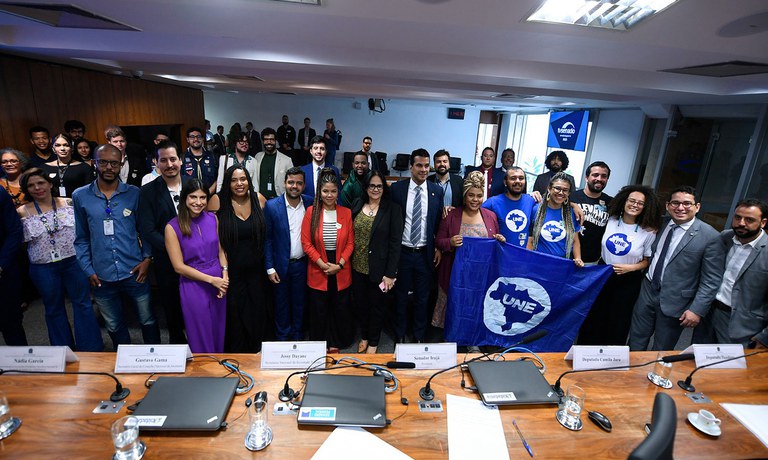 Frente Parlamentar Juventude.jpeg