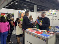 Estande da Secretaria-Geral da Presidência contabiliza mais de 50 atendimentos no primeiro dia da Caravana Federativa