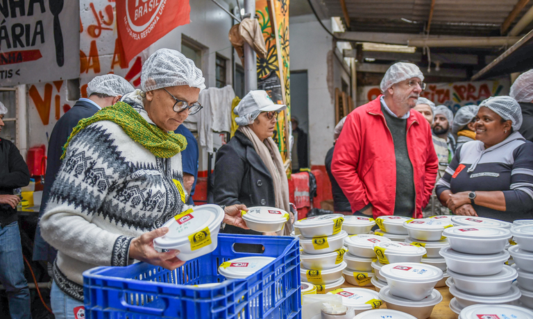 Matéria Cozinhas Solidárias.png
