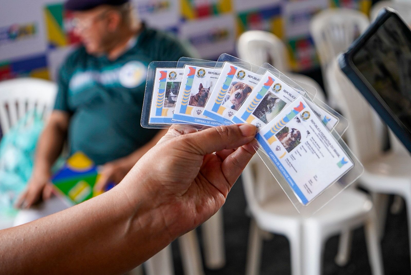 O serviço SinPatinhas foi um dos campeões de atendimento, com vacinação e colocação de microchips em pets. Carreta do Reforma Casa Brasil também atraiu interesse dos moradores do Sol Nascente (DF)