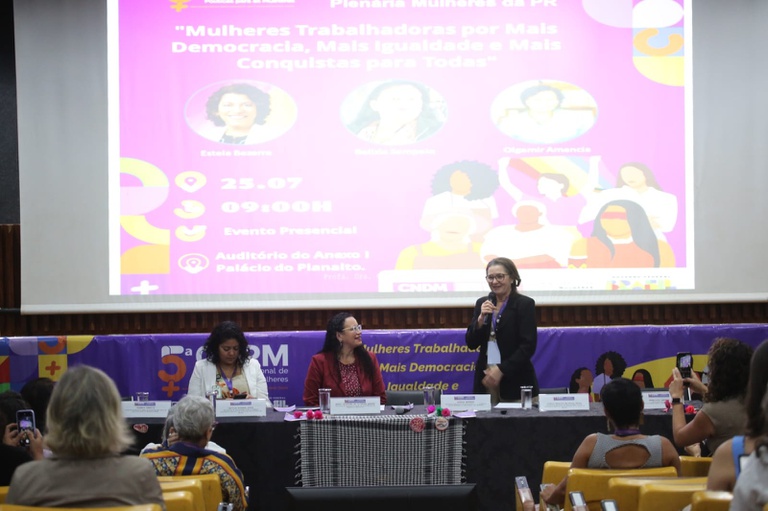 Plenária das mulheres trabalhadoras da PR e VPR. FOTOS: Vinicius Reis Ascom/SGPR