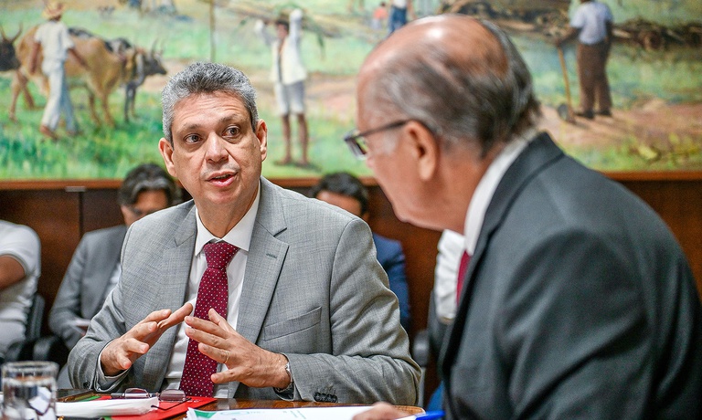 CONTRAF+Minsitro+VPR 2.webp