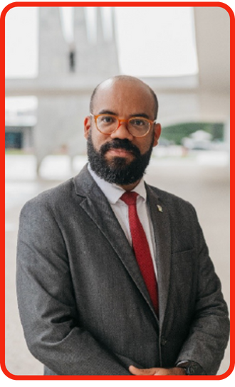 Manoel Matos – Secretário Adjunto para Análise de Atos de Pessoal da Secretaria Especial para Assuntos Jurídicos da Casa Civil da Presidência da República.