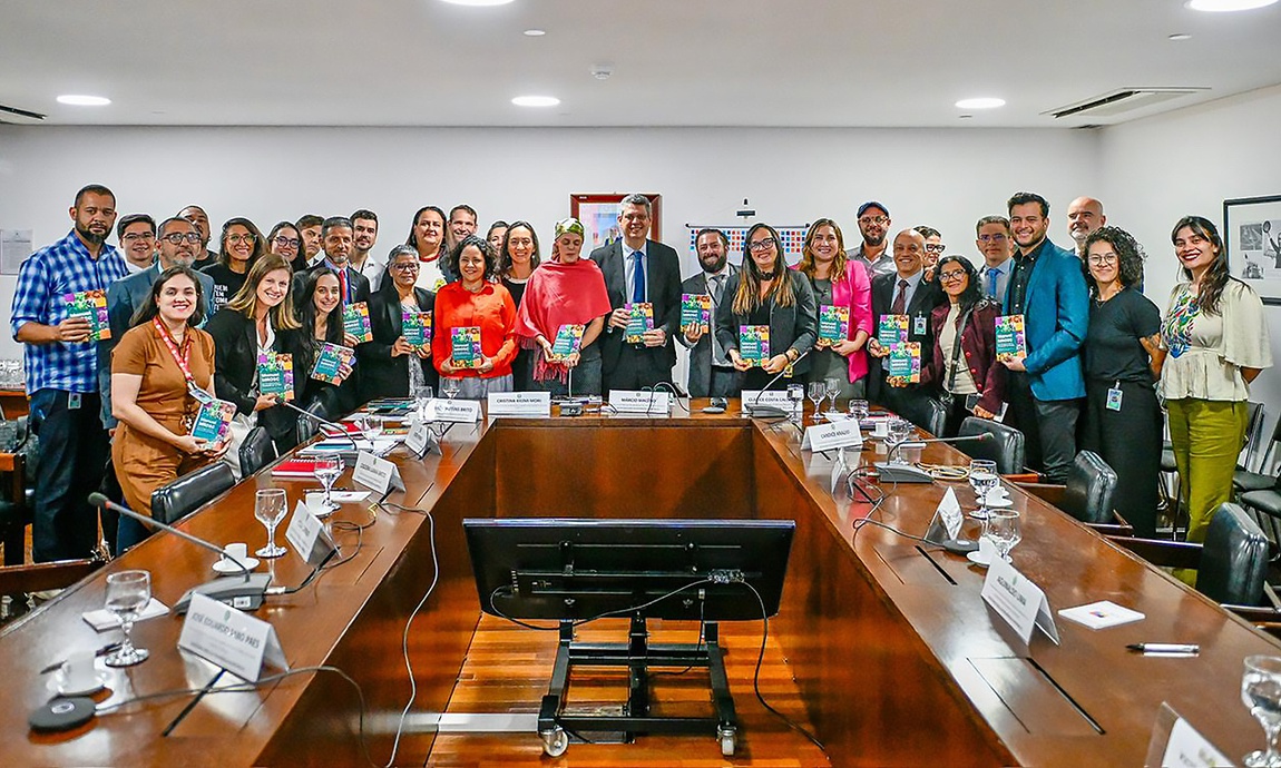 Reunião foi realizada no Palácio do Planalto e contou com a presença do ministro Márcio Macêdo