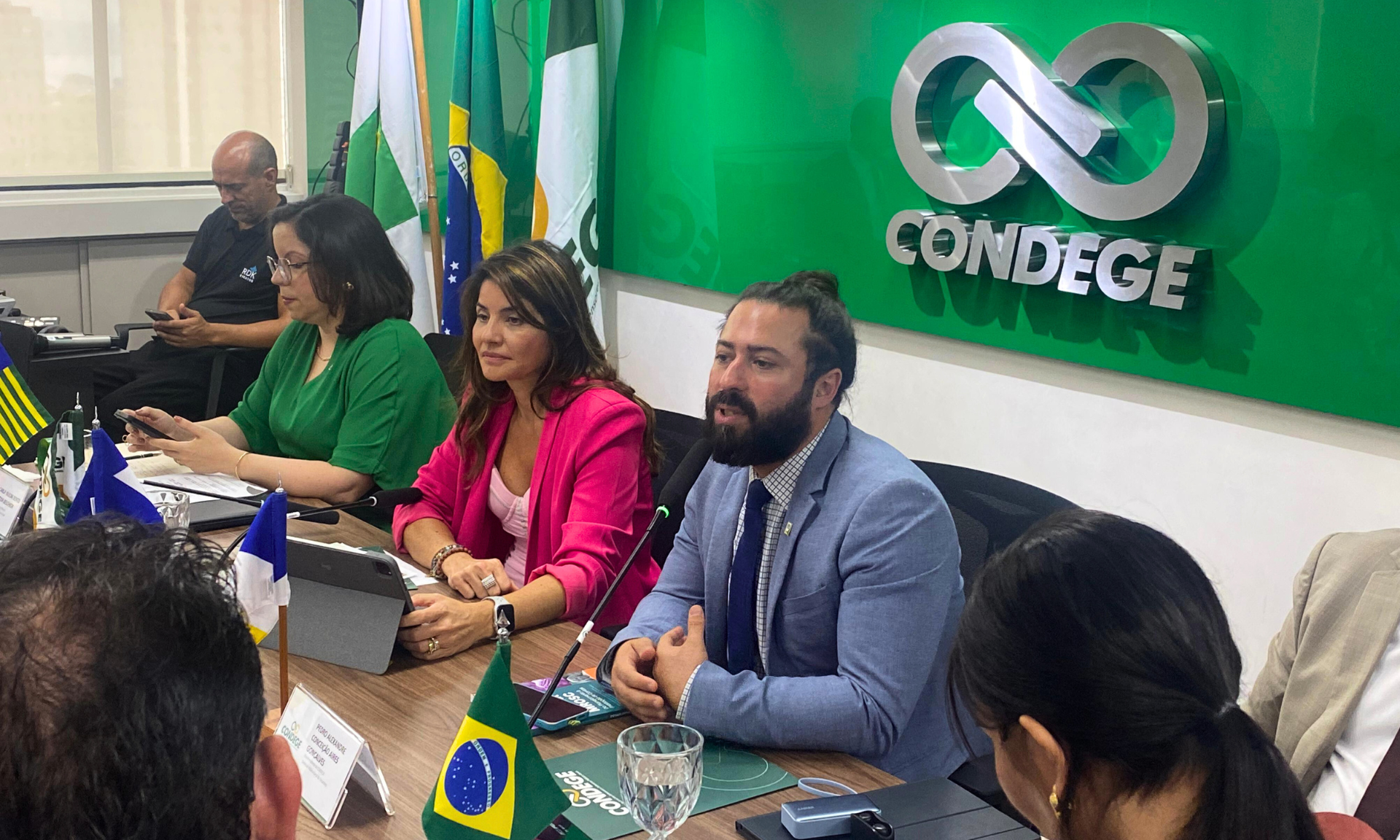 Documento facilita a compreensão de como estabelecer parcerias e foi entregue durante a inauguração da sede própria do Conselho Nacional das Defensoras e Defensores Públicos-Gerais (Condege).