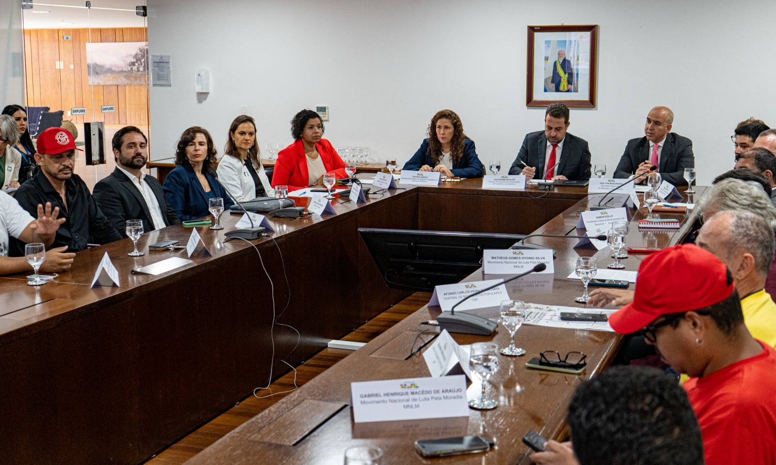 Portaria cria Grupo de Trabalho Técnico (GTT) para Conflitos Fundiários Coletivos Urbanos