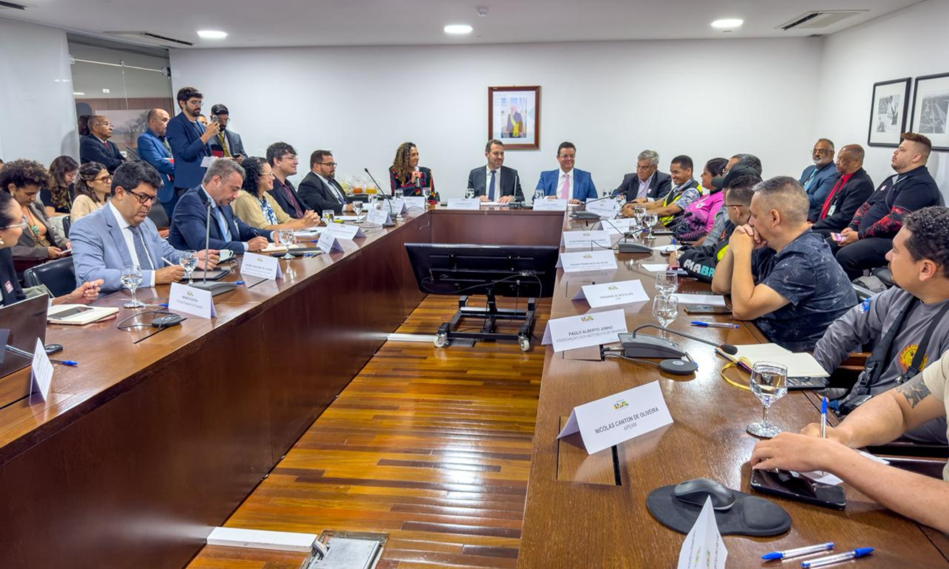 Grupo de Trabalho Técnico de Entregadores por Aplicativo ganha reforço de mais ministérios