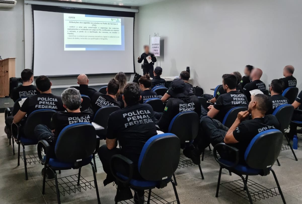 Cursos Presenciais ou on-line de forma síncrona