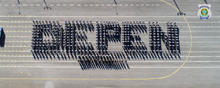 Rosa Azul e Preto Gradiente Banner para Twitch (1).png