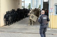 Megaoperação nacional mobilizou mais de 4 mil policiais penais para a retirada de ilícitos em unidades prisionais de todo o Brasil