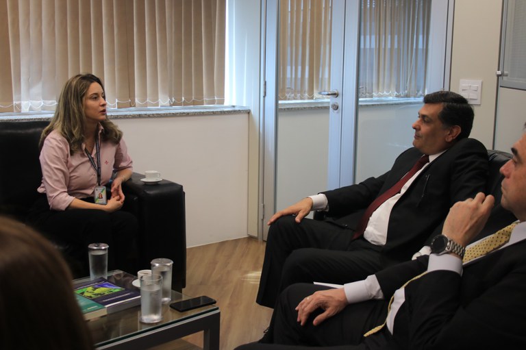 Visita do Ministro da Justiça do Paraguai Édgar Olmedo (1)