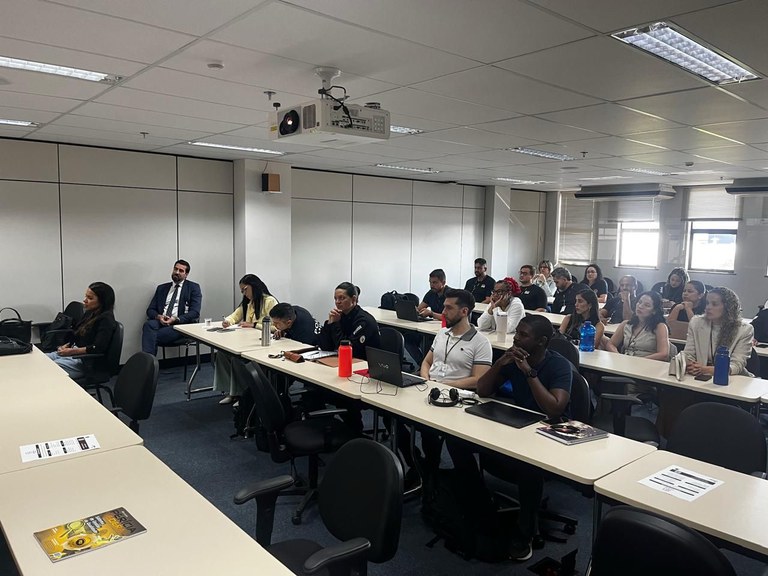 Policia Antirracista (4).jpeg