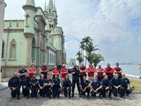 Polícia Penal Federal capacita instrutores e servidores da Receita Federal no uso de Instrumentos de Menor Potencial Ofensivo