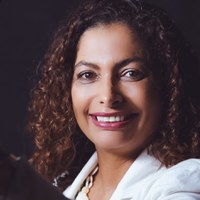 Policial Penal Federal recebe Prêmio Mulheres na Ciência da Câmara dos Deputados