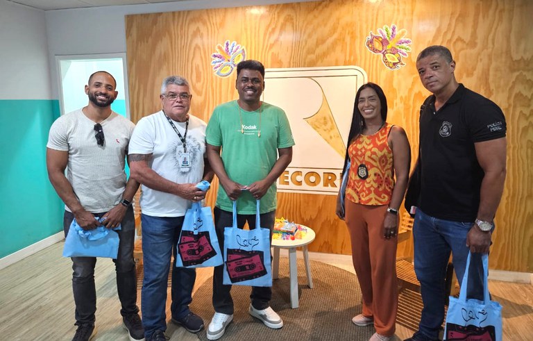 Distribuição de livros para unidades prisionais.jpeg