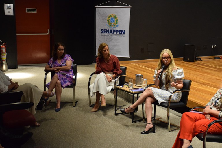 roda de conversa (2).JPG