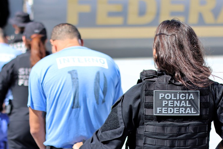 escolta de presos federais (4).JPG