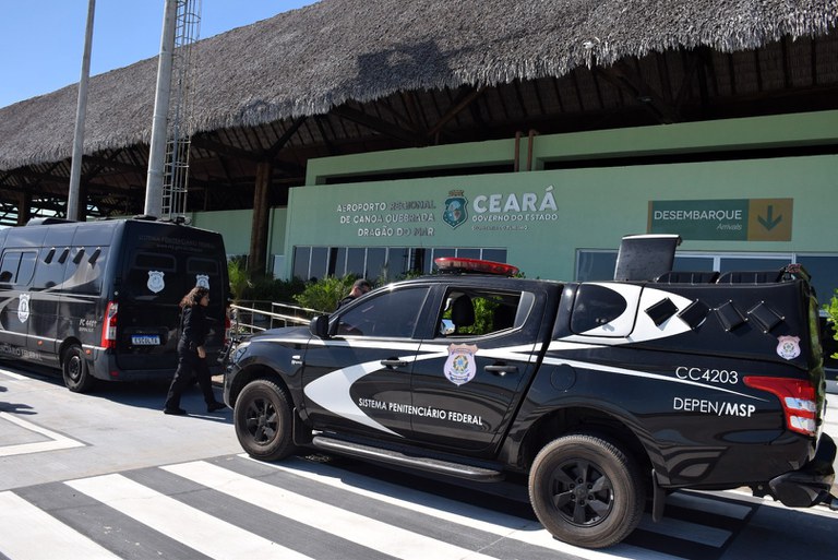 escolta de presos federais (6).JPG