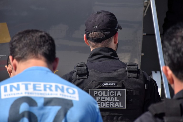 escolta de presos federais (7).JPG