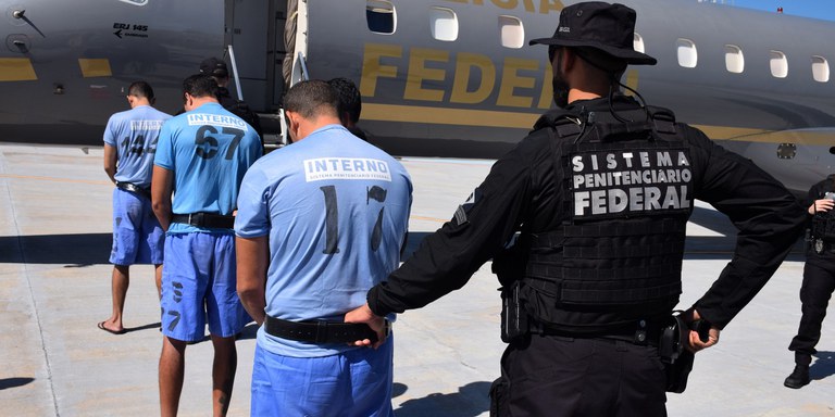escolta de presos federais (8).JPG