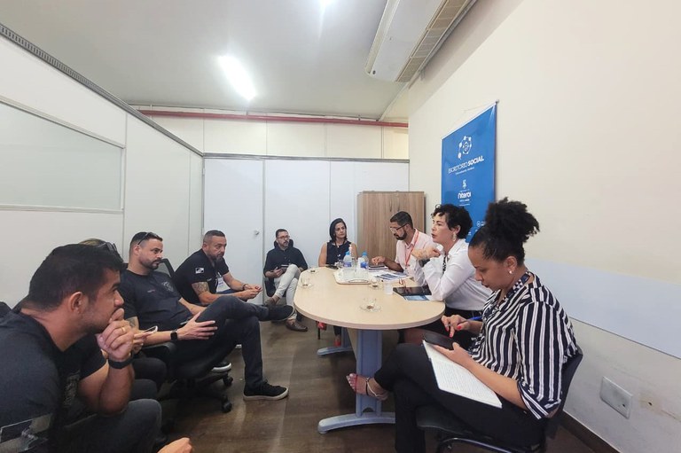 escritorio social niteroi.jpg