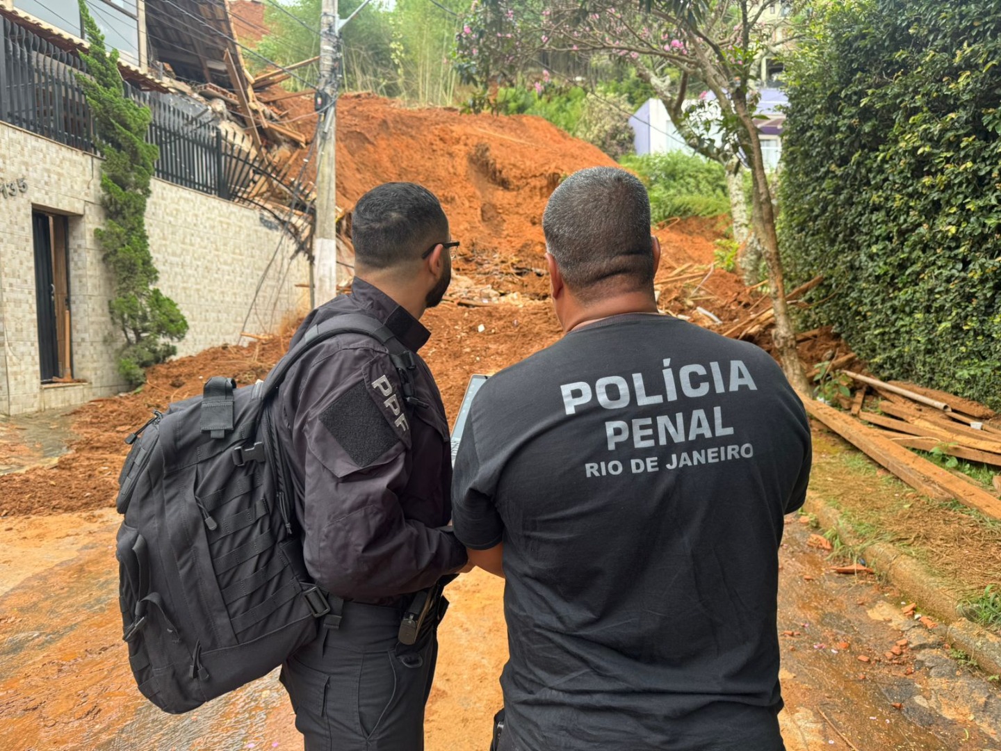 MJSP amplia apoio à força-tarefa para auxiliar na localização de desaparecidos em Juiz de Fora (MG)