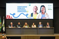 “A população brasileira já vê o CPNU como uma política pública inclusiva que está transformando a cara do serviço público”, diz ministra Esther Dweck